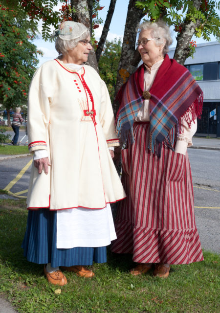 ©Kiteen Marttayhdistys ry, Aladár Bayer Kiteen puku