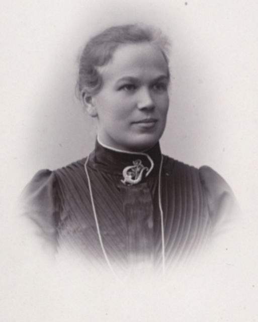 ©Kiteen Marttayhdistys ry Kiteen-marttayhdistyksen-ensimmainen-puheenjohtaja-rouva-Anna-Luikko-1908-1910